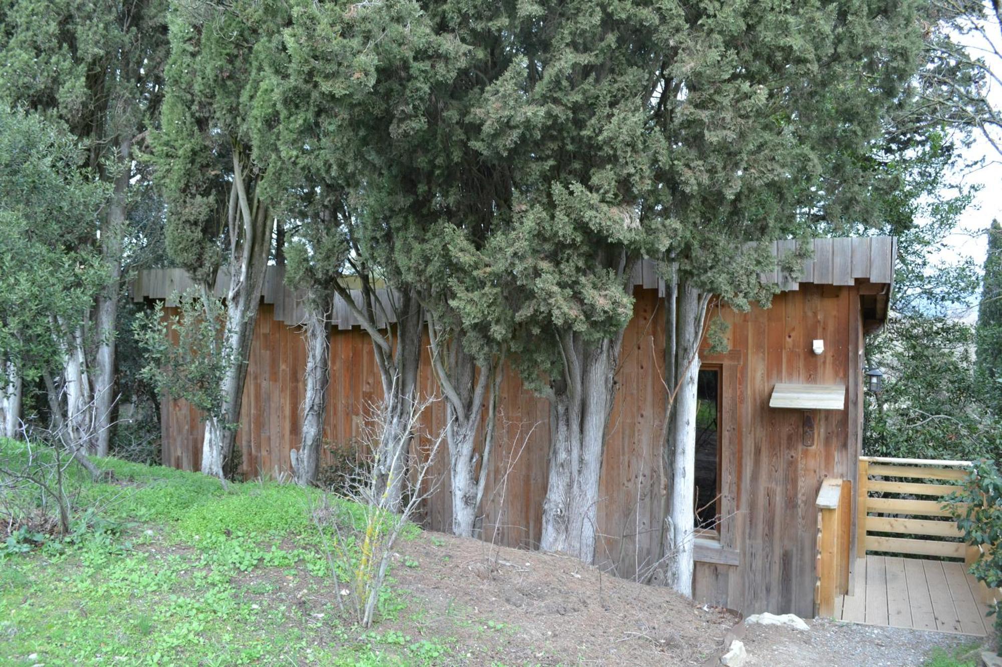 Les Cabanes Dans Les Bois Logis Hotel Villedubert Exterior photo