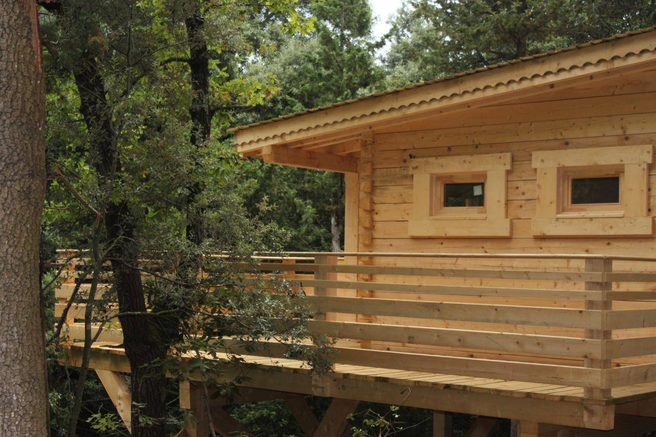 Les Cabanes Dans Les Bois Logis Hotel Villedubert Exterior photo